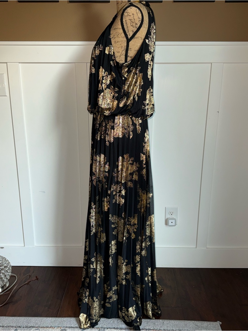 Black & Gold Metallic Floral Halter Maxi Dress - Picture 7 of 9